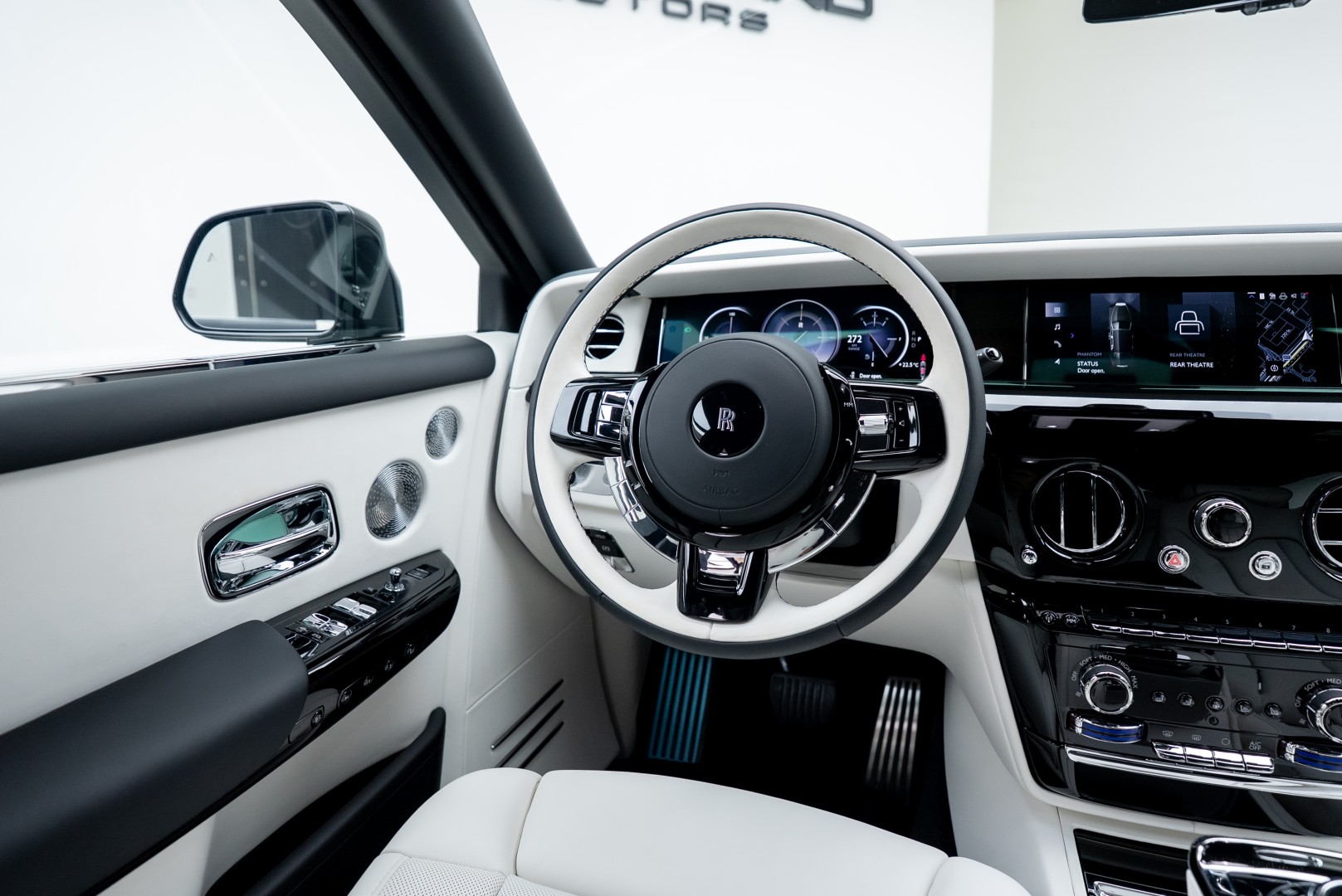 2025 ROLLS ROYCE PHANTOM | HIGH SPECS | VIP REAR SEATS